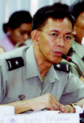 Hen. Jovito Palparan: Kinakanlong ng militar? (Boy Bagwis / PW File Photo)