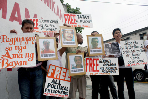 Nanawagan din ang mga grupong pangkarapatang pantao at mga tagasuporta ni Gamara ng agarang paglaya niya at ng lahat ng bilanggong pulitikal sa bansa. (Gregorio Dantes Jr.)