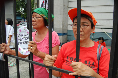 Muling nanawagan ang grupong Selda para sa general,unconditonal at omnibus amnesty sa lahat ng mga bilanggong pulitikal. Nagsagawa din ang grupo ng solidarity fasting para sa mga bilanggong pulitkal sa iba't ibang panig ng bansa na nagsasagawa ng isang linggong pag-aayuno hanggang State of the Nation Address ni Pangulong Aquino. (Kontribusyon)