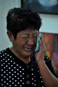 Renemelda Abiva, mother of Rene Boy who travelled all the way from Aritao, Nueva Viscaya, cried as she appealed for the immediate relase of her son. (Macky Macaspac)