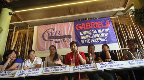 Press forum sa Quezon City ng mga lider-kababaihan matapos ang SONA ni Aquino. (KR Guda)